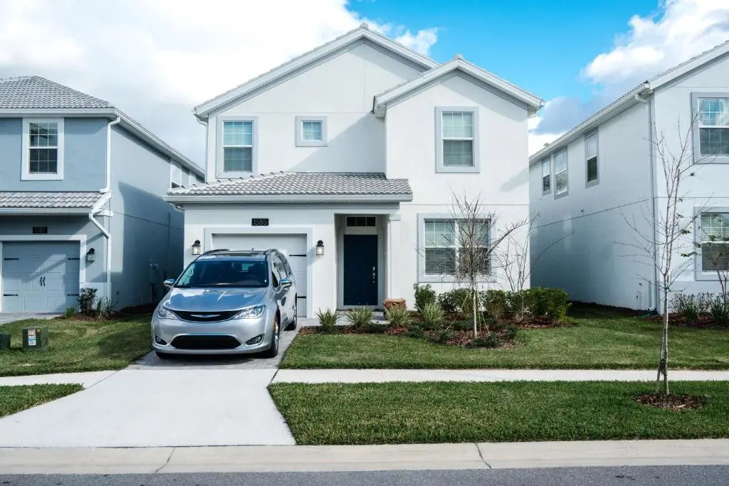 Luxury villa equipped with Club House ,Golf ,Gym, Wet Park 5 R near Disney