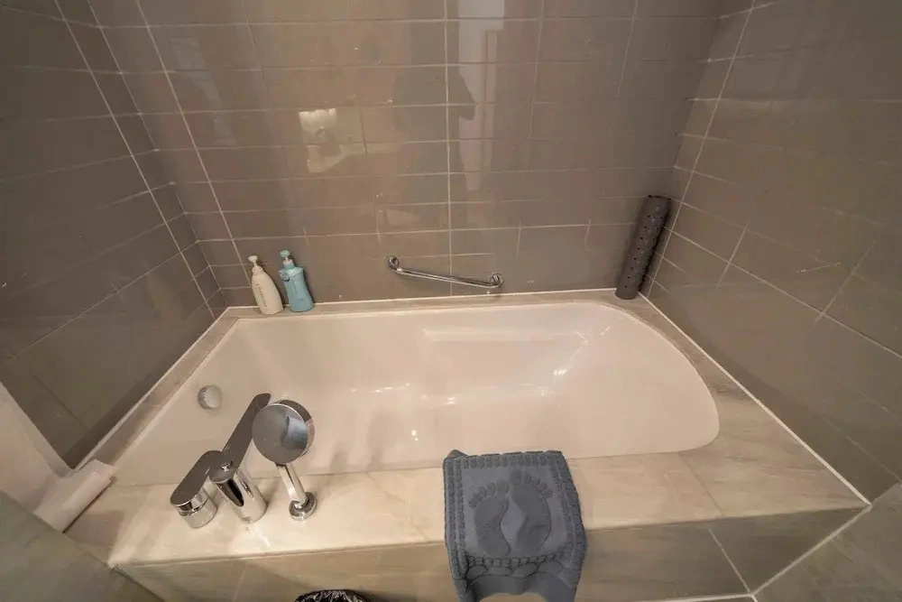 Tyms Gubei Apt 3BR 2BA near Takashimaya