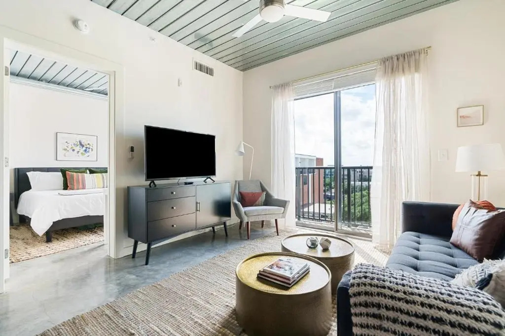 Lodgeur Midtown, Houston - close to Downtown & Texas Medical Center
