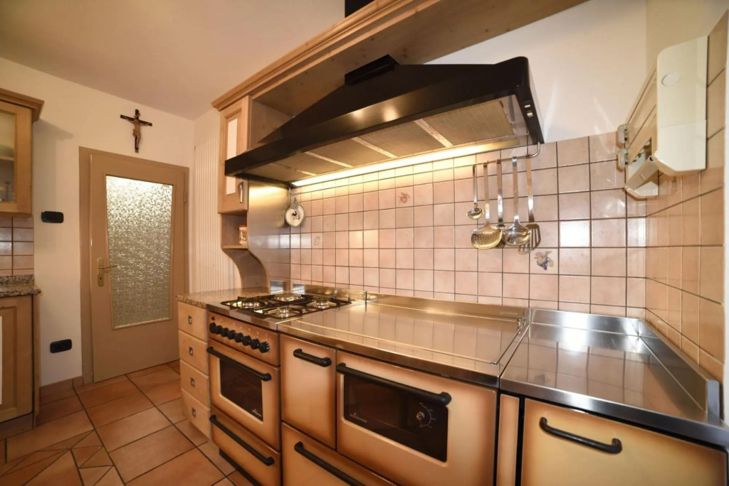 BERTA - large four-room apartment - 022036-AT-907457-445 BERTA