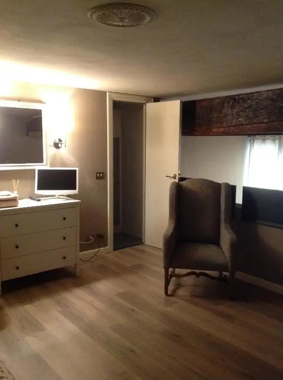 Suite 5