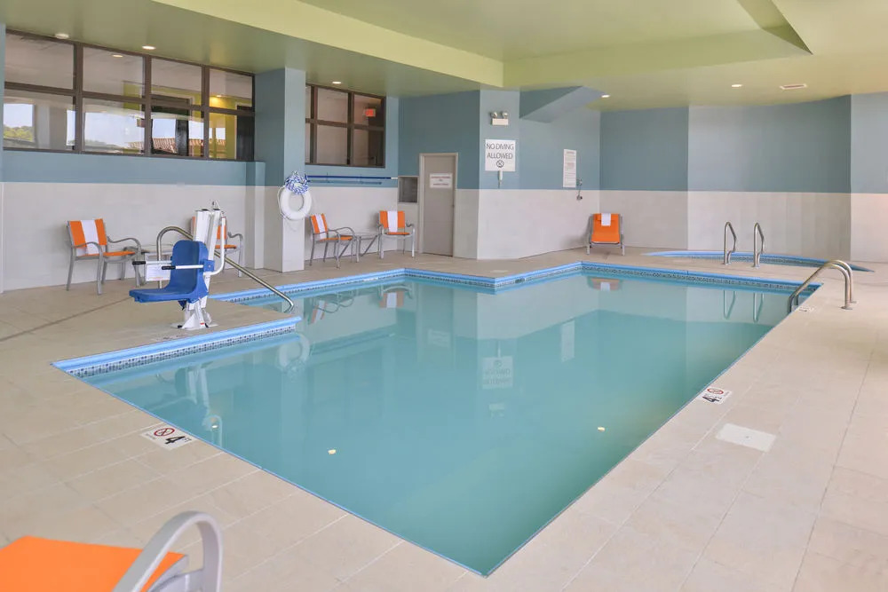 Holiday Inn Express & Suites Central Omaha by IHG