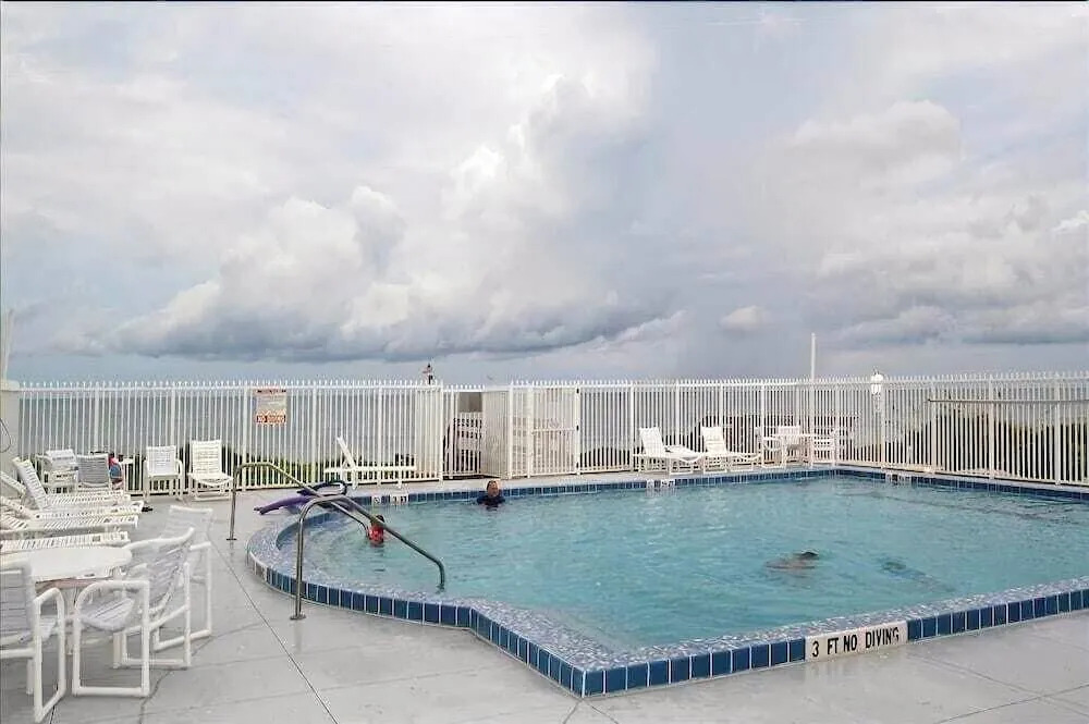 Ocean Condo 3bdrm 501
