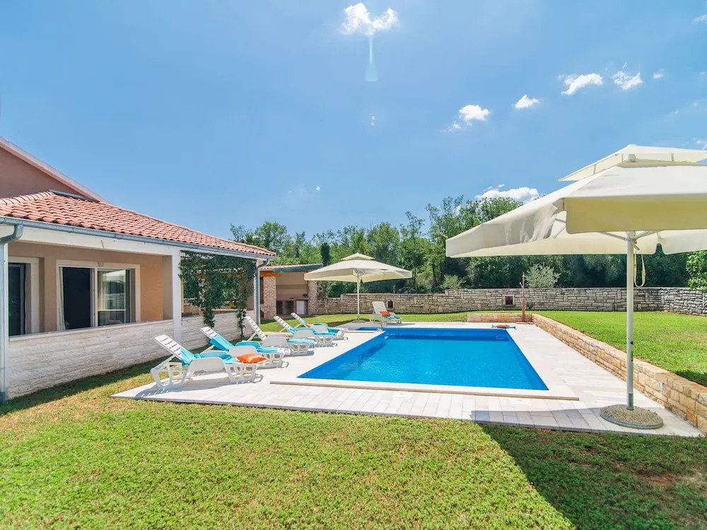 Villa With Private Pool, Large Garden and BBQ in Quiet Village