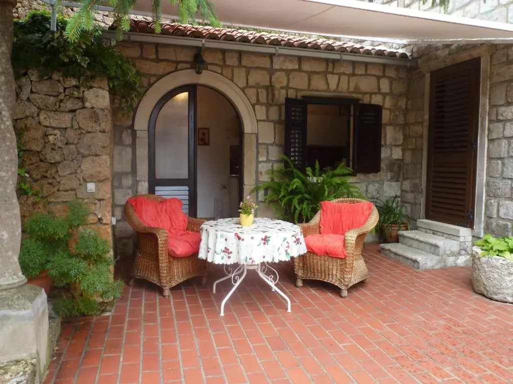 Apartments Petrali