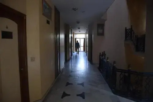 Hotel Tri-Lok Palace