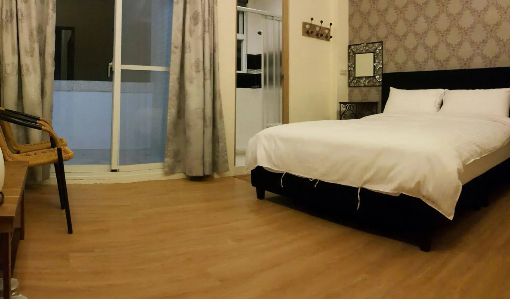 Royal Goods Residence Themed Suites