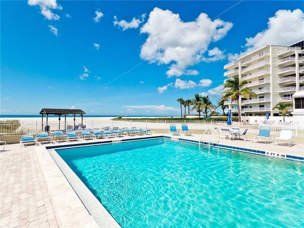 Beachaven 52 - One Bedroom Condo