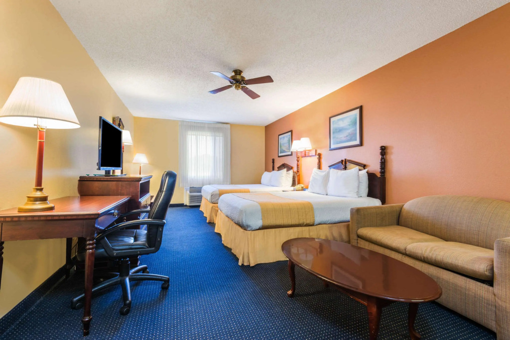 Days Inn - Troy