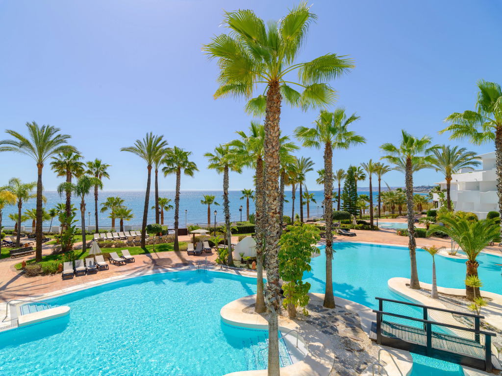 Отель H10 Estepona Palace