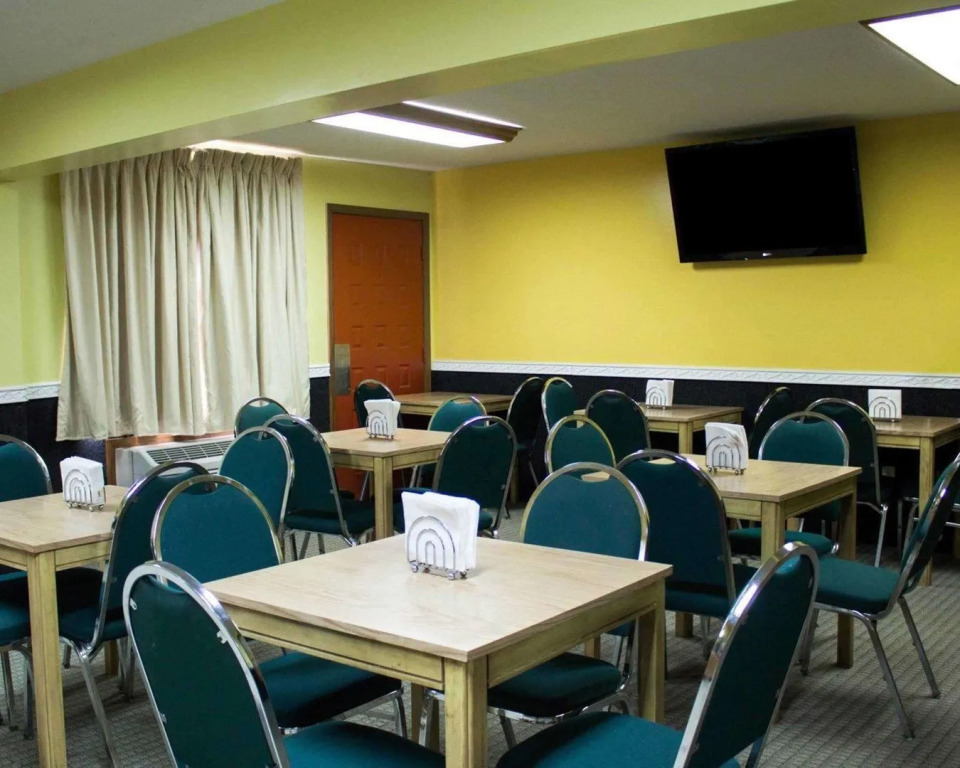 Econo Lodge Wooster