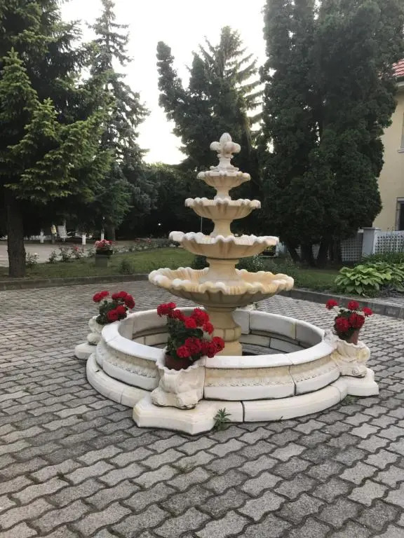 Kiskunlacháza Apartmanház
