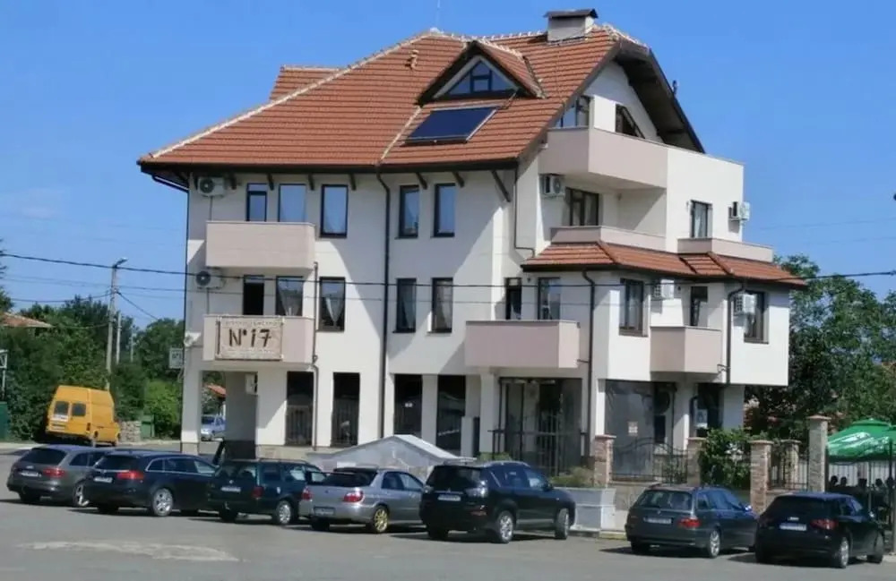 Inviting 1-bed Apartment in Aleksandrovo