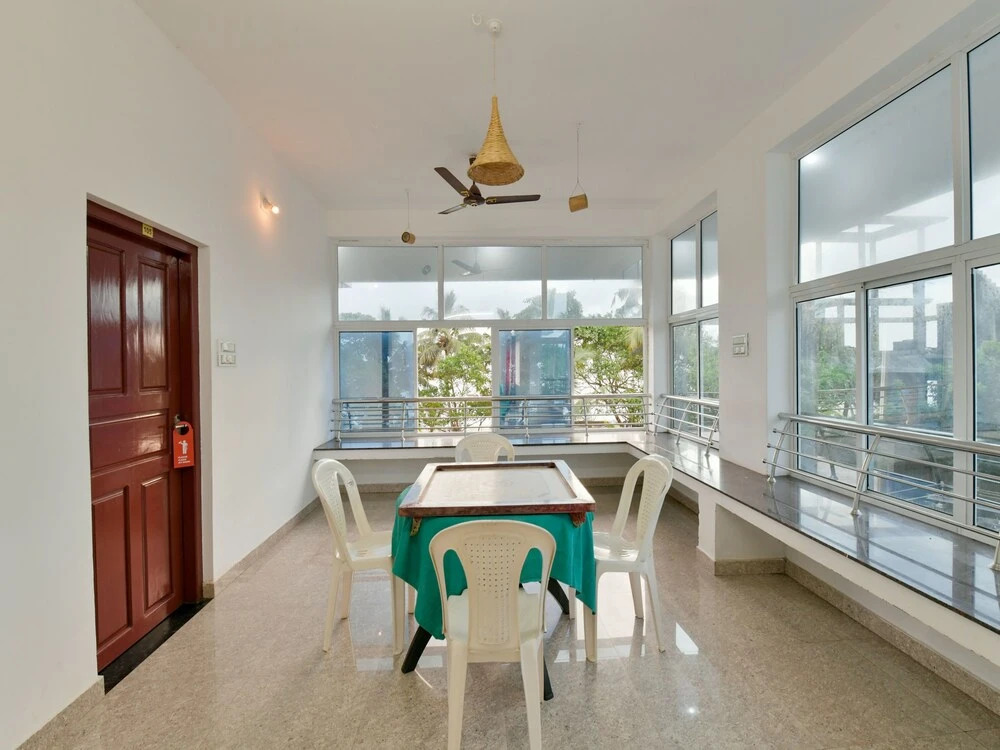 OYO 15434 Hilton Residency