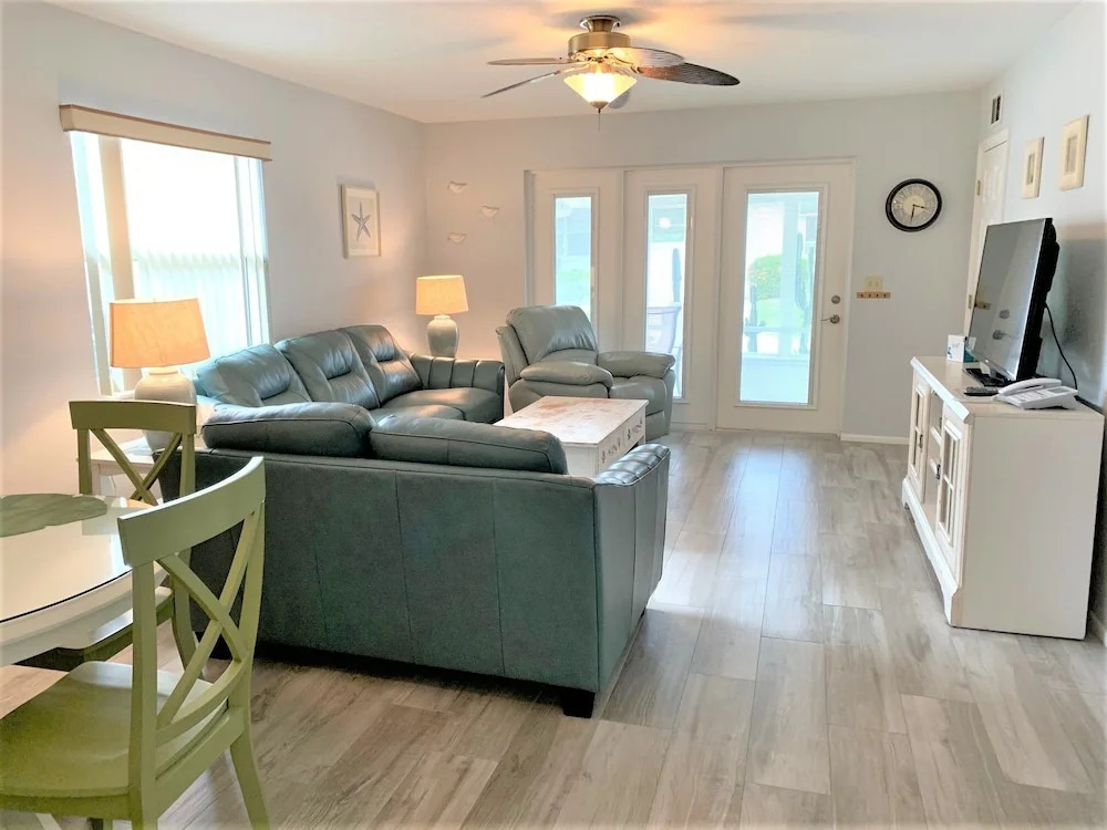 Aloha Kai - 59 2 Bedrooms 2 Bathrooms Apts