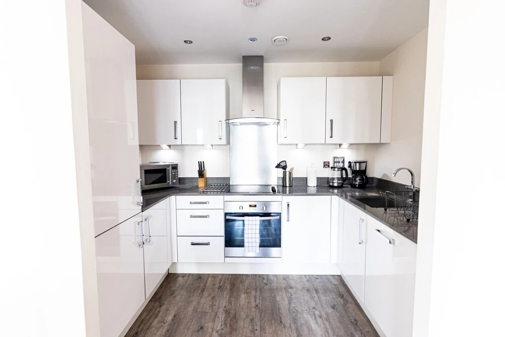 Pier Apartment 4 - Inviting 2BR With Stunning View