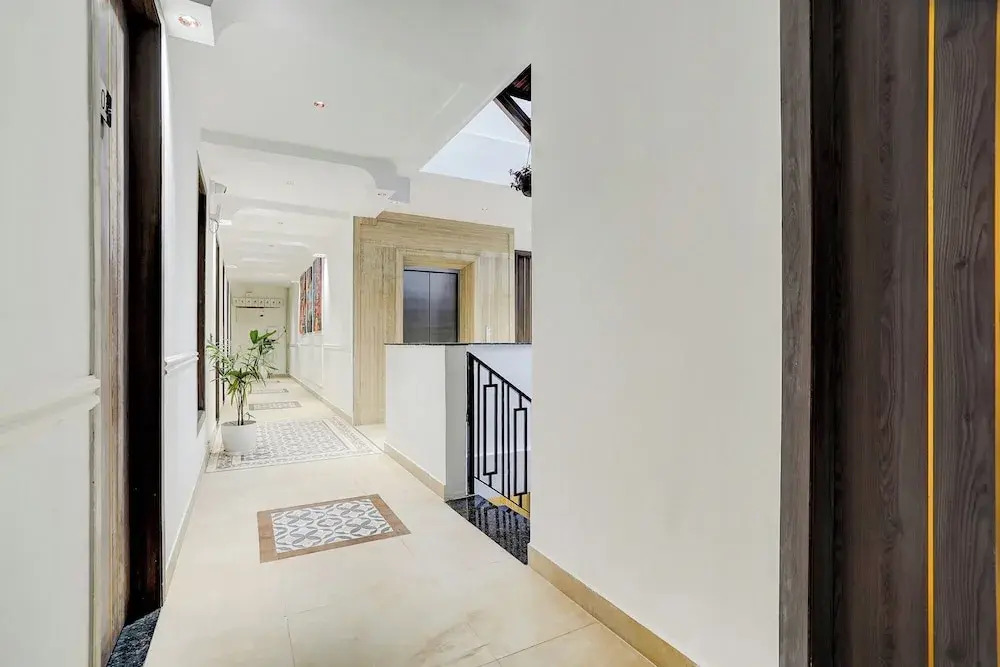 FabHotel Amrit Luxury Inn- Near Candor Tech Space