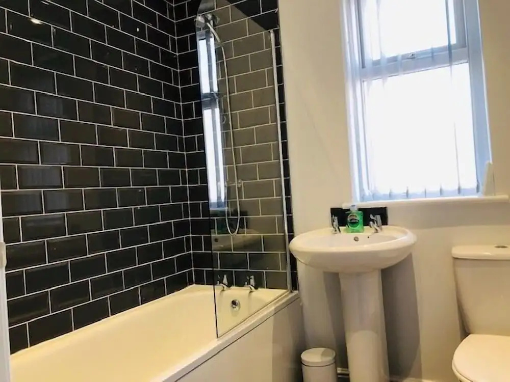Townhouse @ 51 Balfour St -stoke