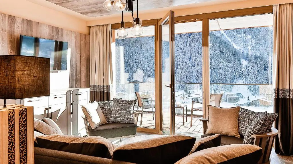 Mountain Spa Residences