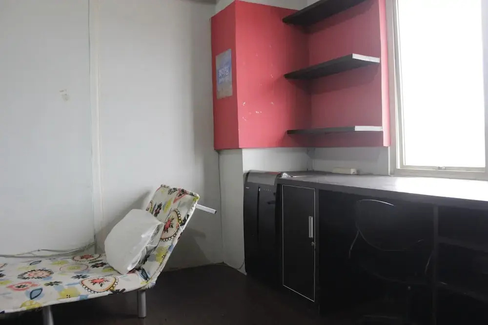 Loft Studio Room at Pinewood Apartment Jatinangor Near Jatos