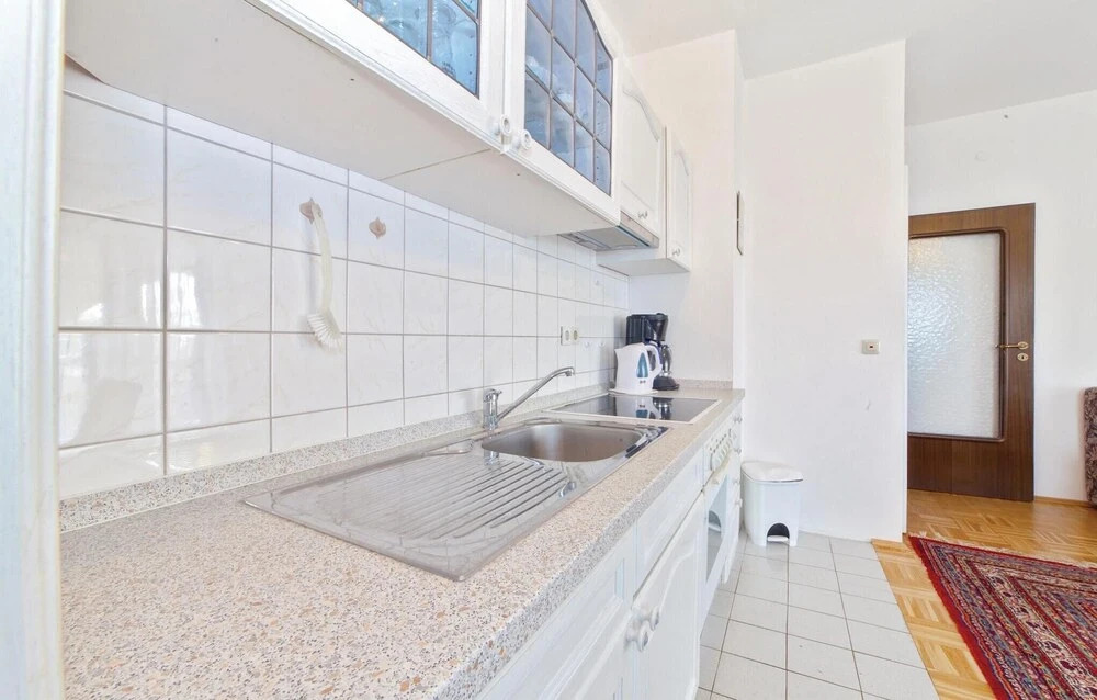 5 Bedroom Amazing Home In Klenovica