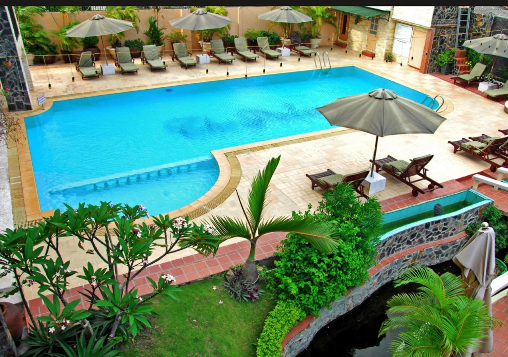 The Palms Hotel