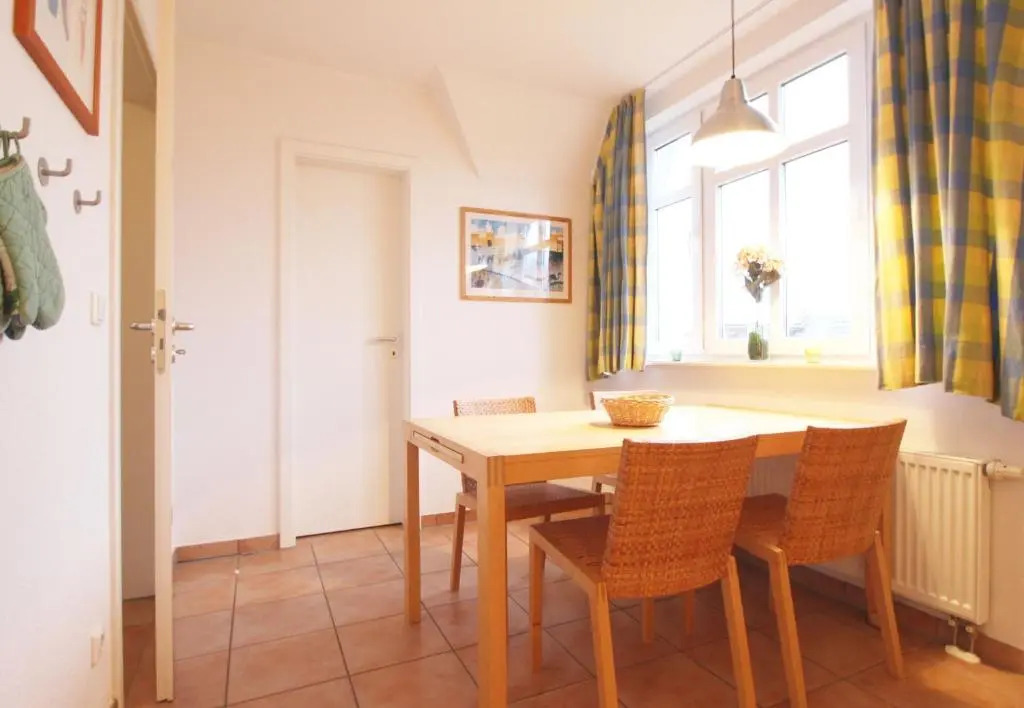 Hafenhäuser Breege - Ferienwohnung 9 Strandläufer