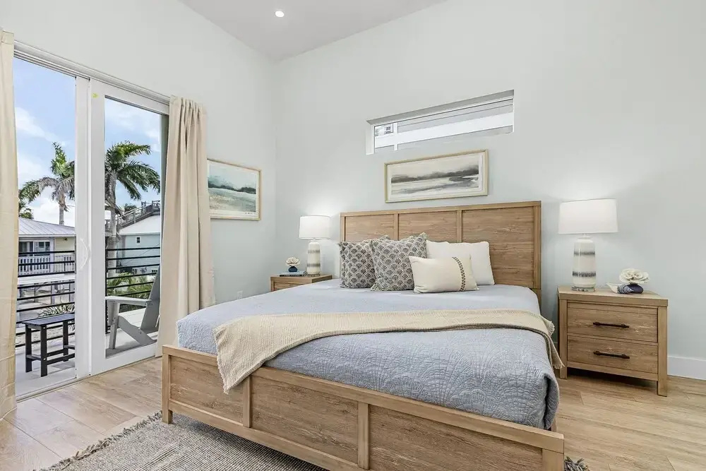 Brand New Luxury Build 265 Carolina Ave: Heated Pool, Hot Tub 6 Bedroom Home