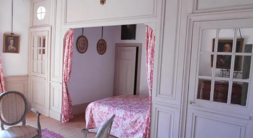 La Chanoinesse
