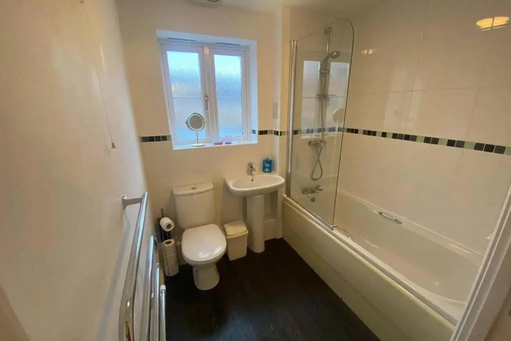 The Onyx Suite - 1 Bed apartment w/ free parking