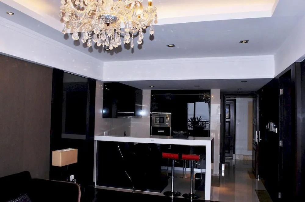 Butchart International Apartment Hotel