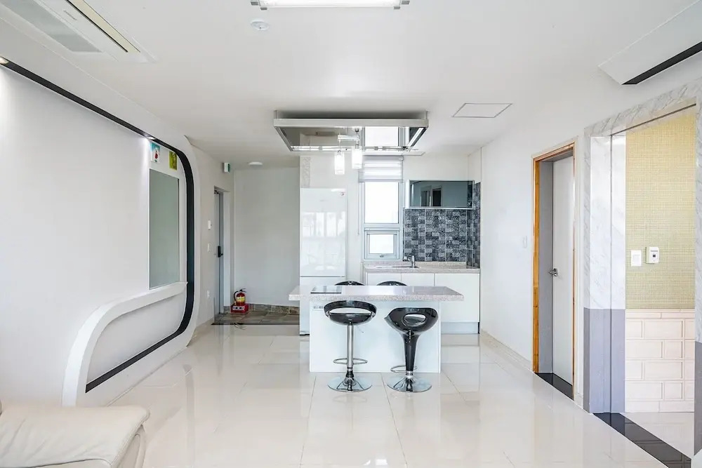 Pohang Pinewave Sea & Spa Pension