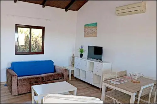 Bungalow Ramos II, con piscina compartida