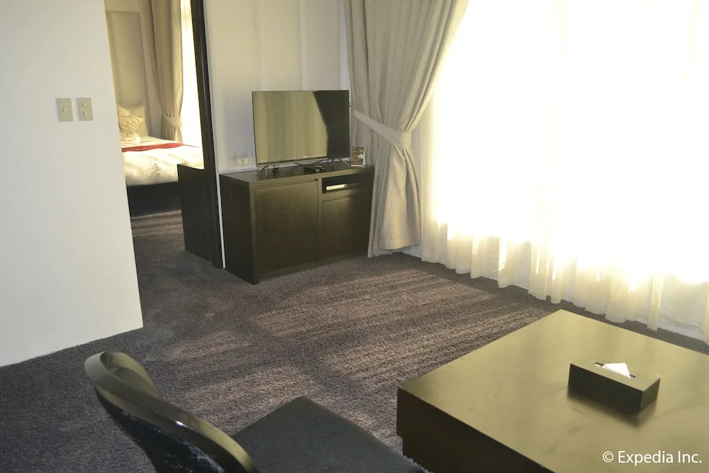 The penthouse hotel and residences