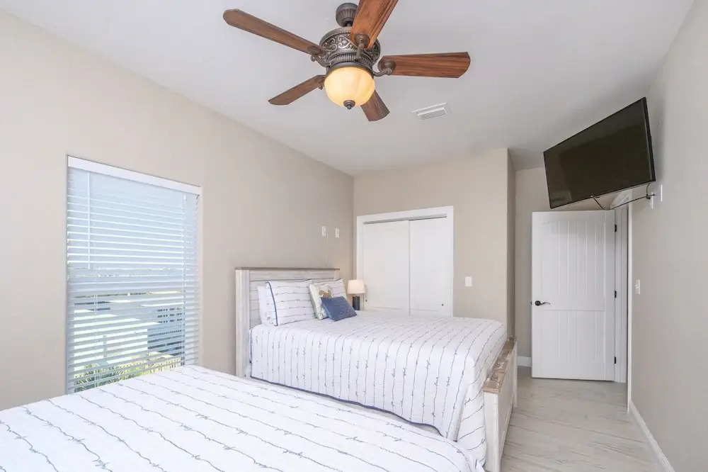 Gorgeous East Beach W/ Pool - Steps To Sand 5 Bedroom Home