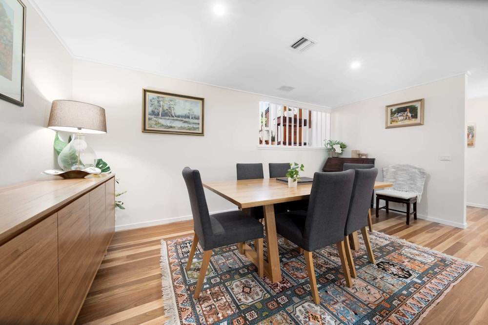 Gorgeous 2-bed Townhouse With Patio, BBQ & Parking