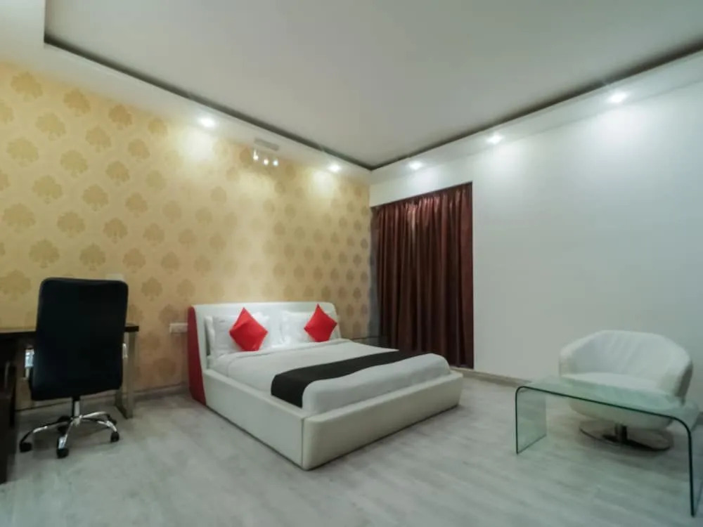 Capital O 26201 Hotel Jagrati Lords Inn