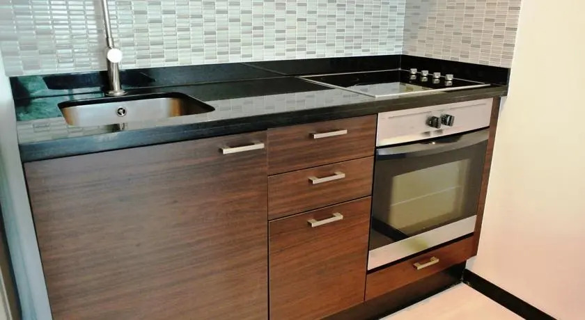 Regent 15 Condo