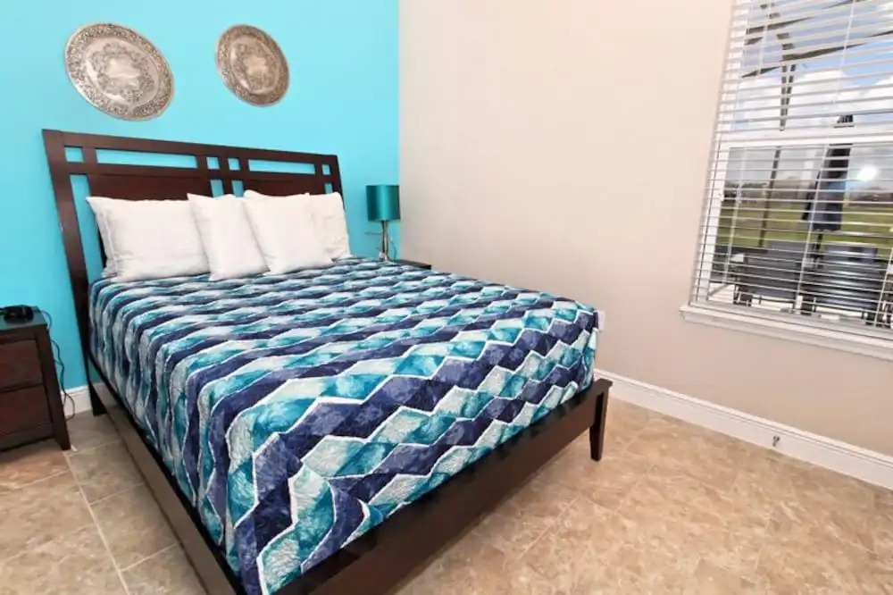 5-Bedroom Villa in Davenport 5132OA
