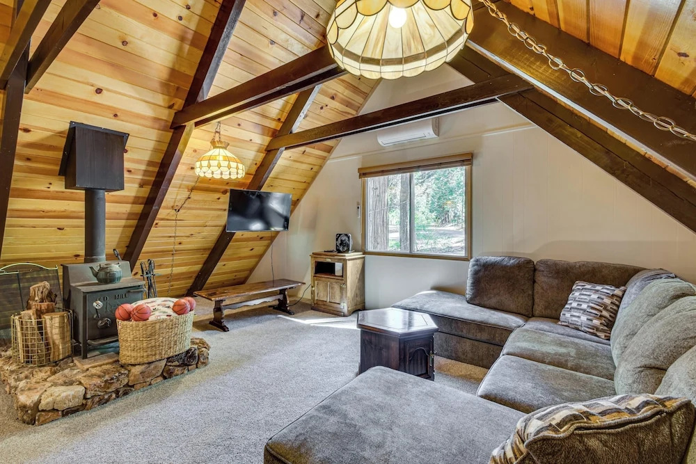 Sierra Nevada at Your Doorstep! Big Trees Cabin