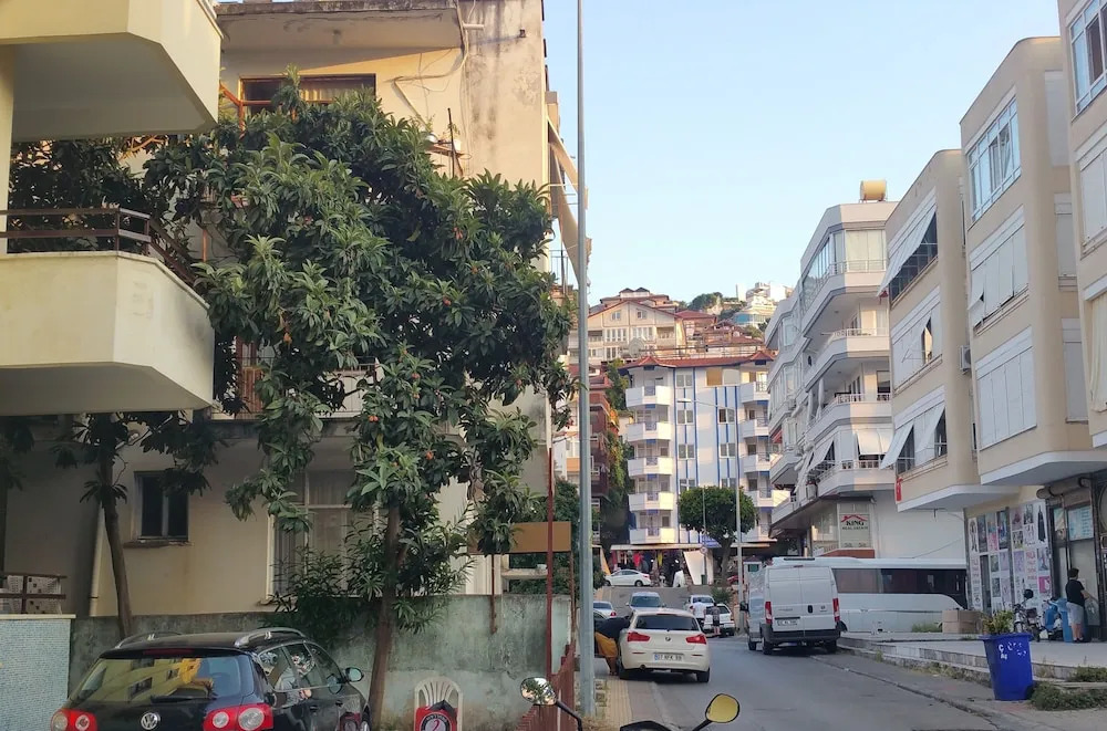 Alanya Apart