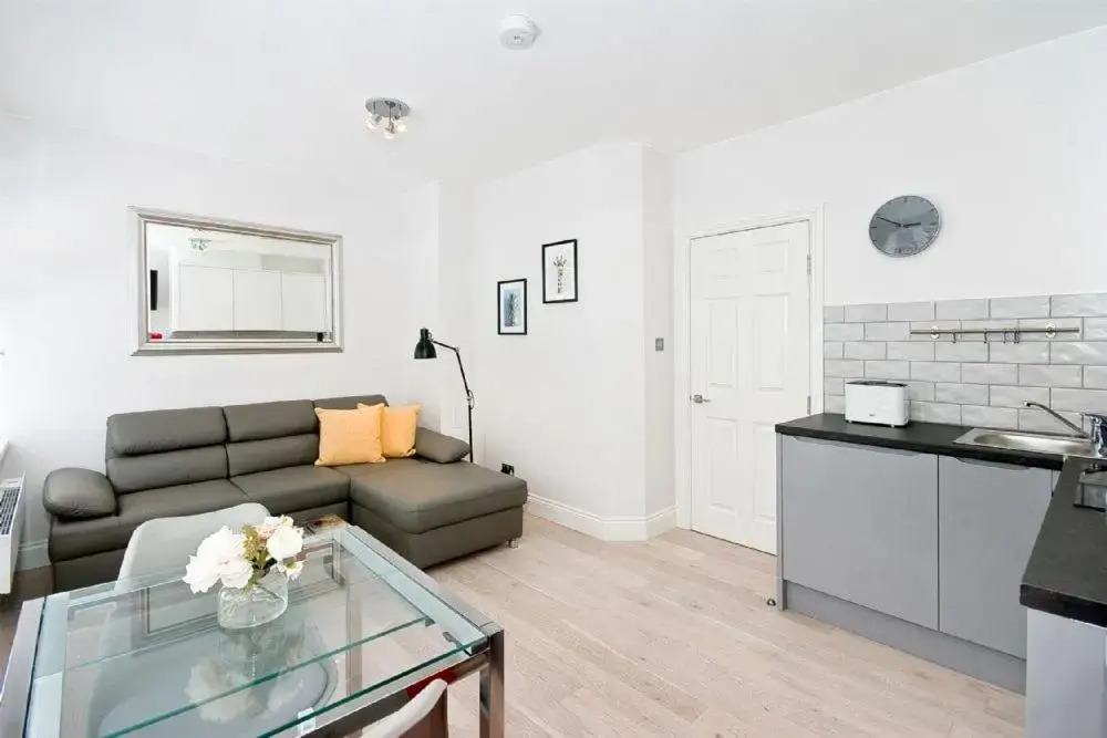 F1 Greek Street by City Living London