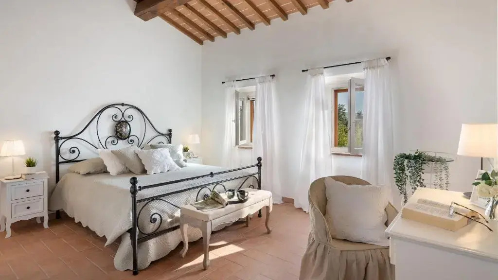 CASA LA FENICE 8&2, Emma Villas