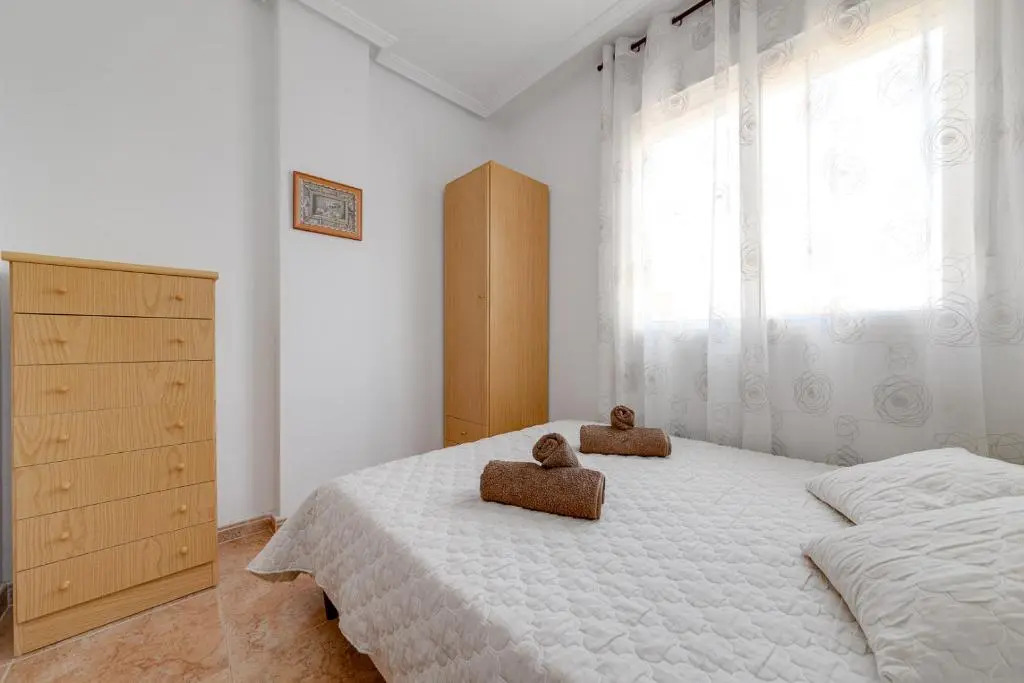 Apartment Ramon Gallud 204