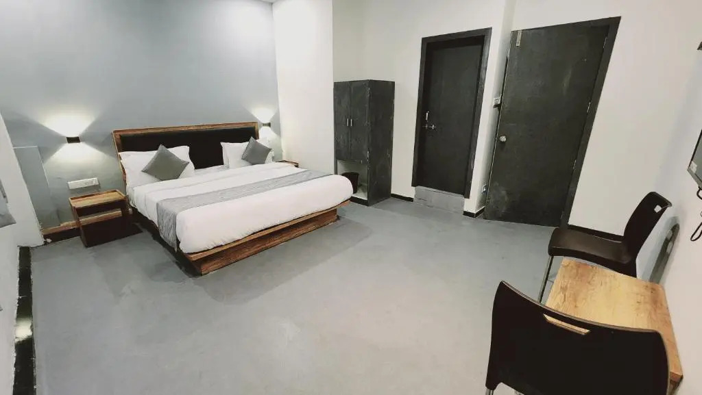 Nova Hotel New Crossroad