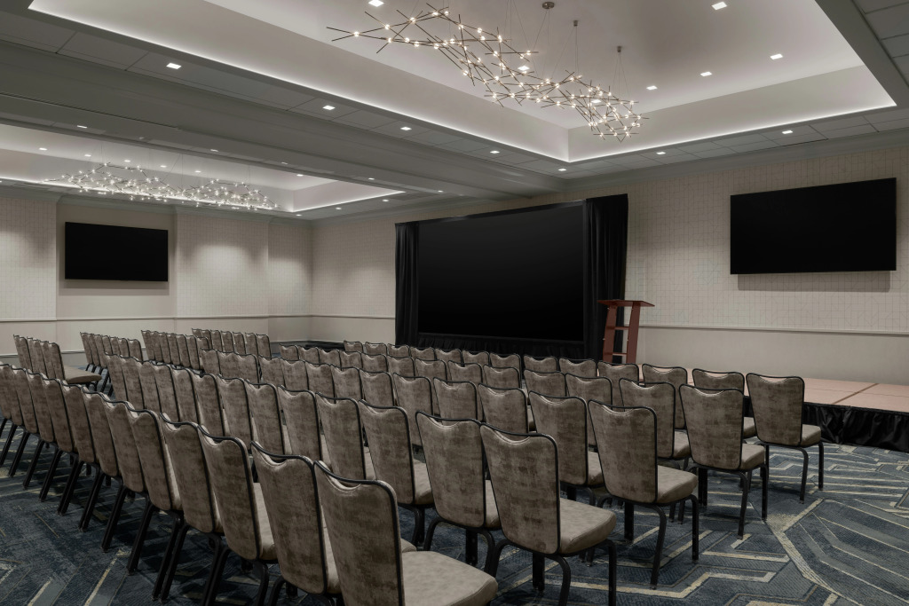 Hilton Santa Clara - Newly Renovated