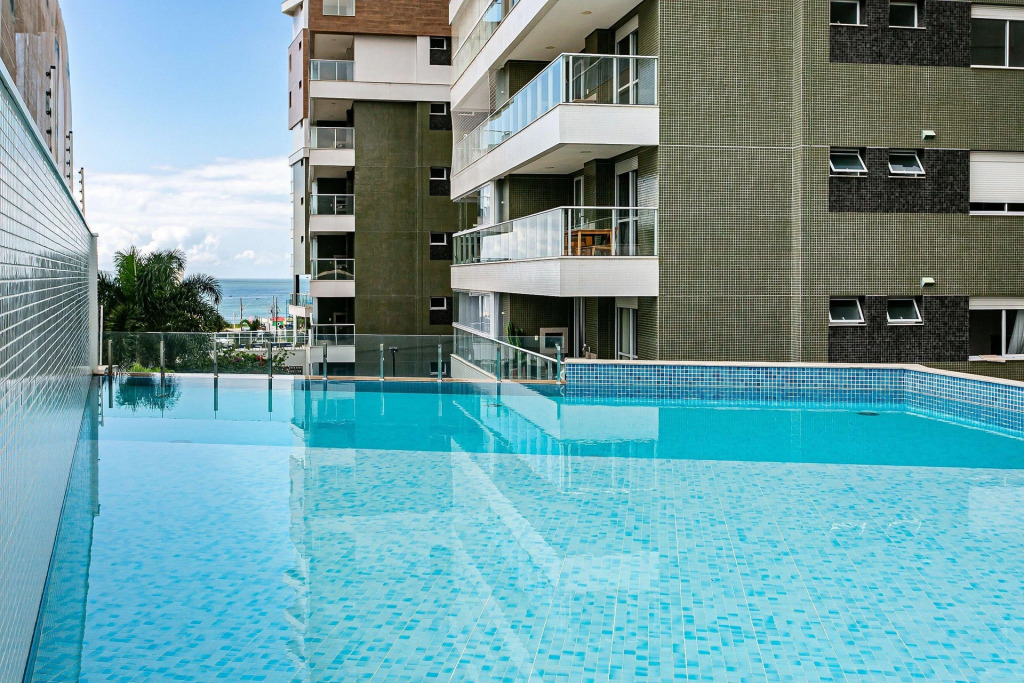 Apto Luxuoso c/churraq e vista lateral mar ABC0401
