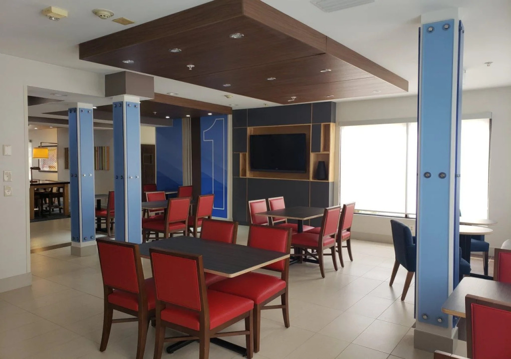 Holiday Inn Express Arlington by IHG