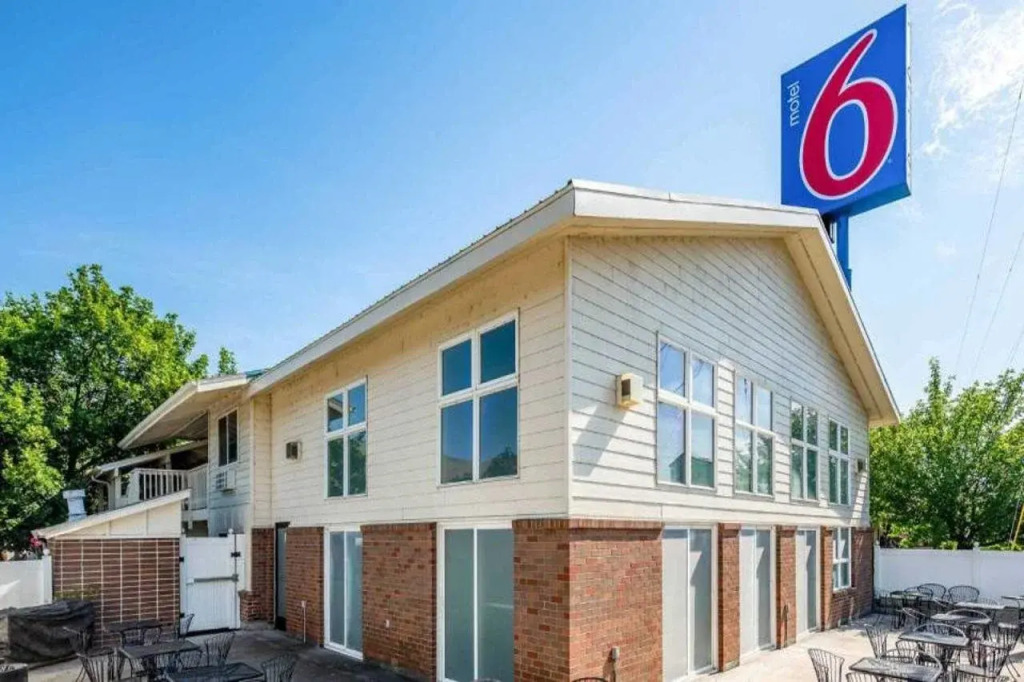 Motel 6 Clarkston WA