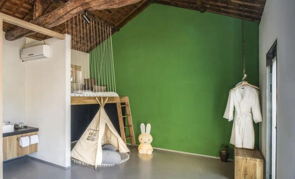 Worth Waiting Boutique Hotel
